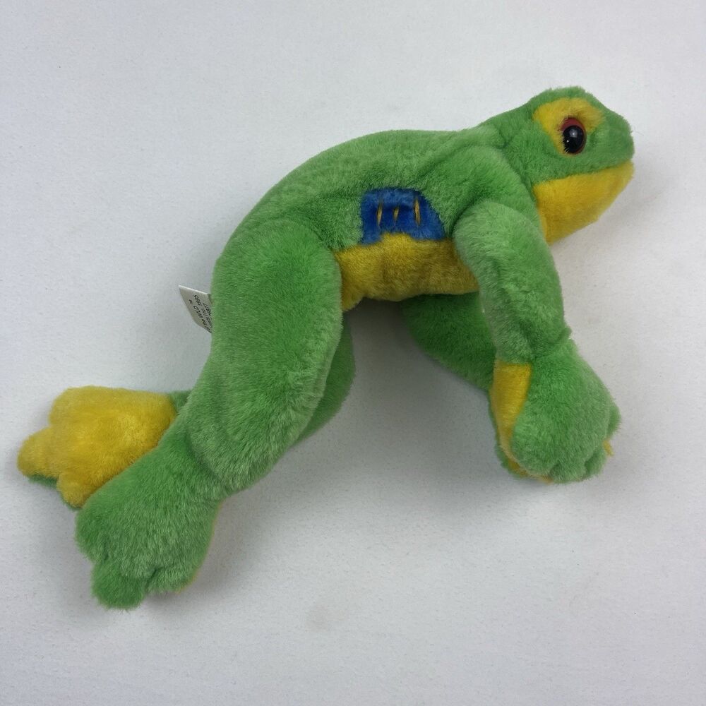 1996 Vintage Small Of The Wild Plush Tree Frog Wildlife Artists Plastic Pellets